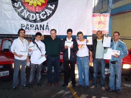 Força PR entrega automóveis sorteados no 1º de Maio Solidário